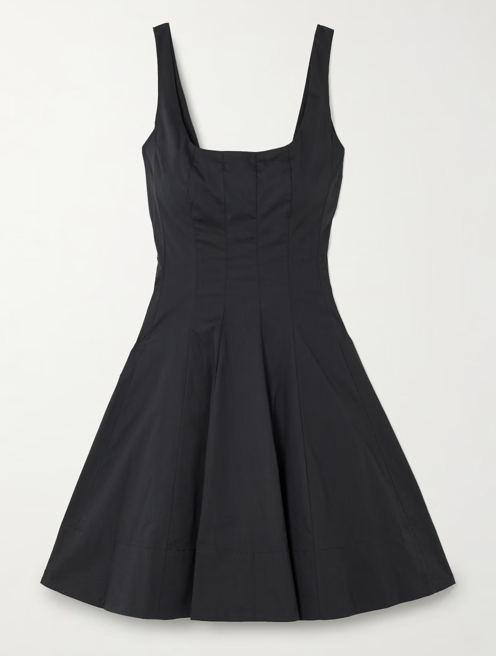 Черное маленькое платье